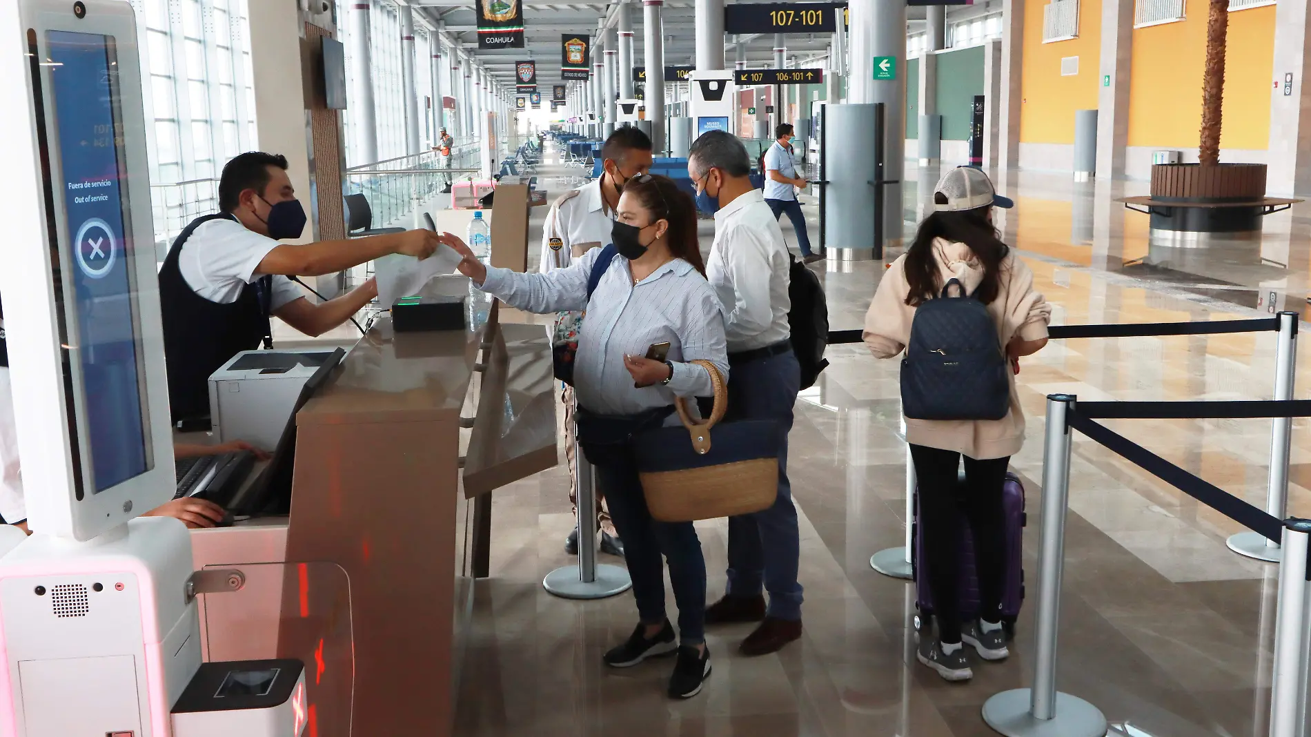 SALA_DE_ABORDAR_AEROPUERTO_SANTA_LUCIA_alejandro aguilar (30)